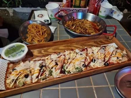 THE Tongyeong Pizza