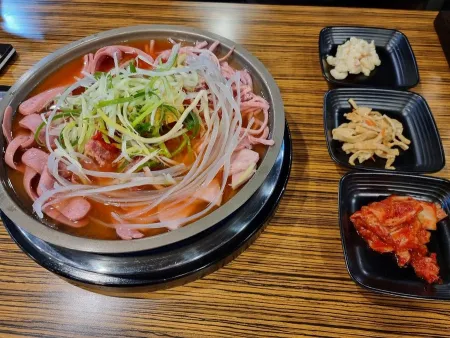 Yachae Tongdak
