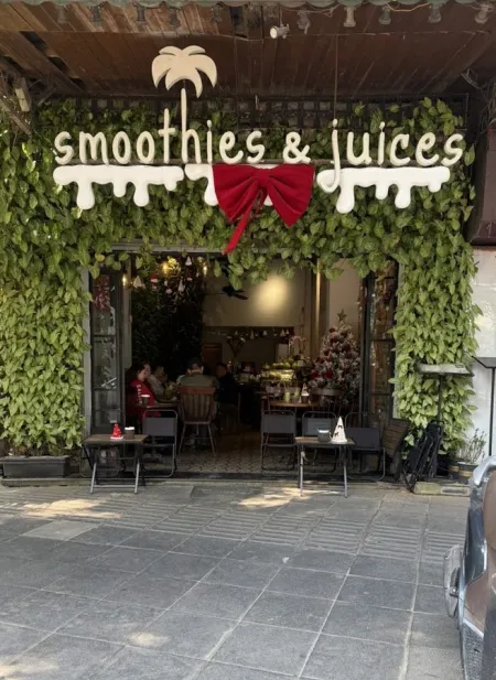 Smoothies & Juices