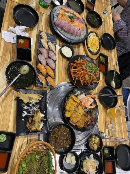 Jonghap Fish Market