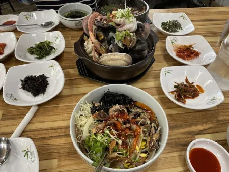Tongyeong Sikdorak