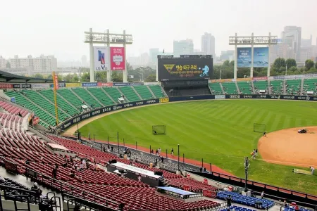 Jamsil Auxiliary Stadium
