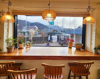 안화