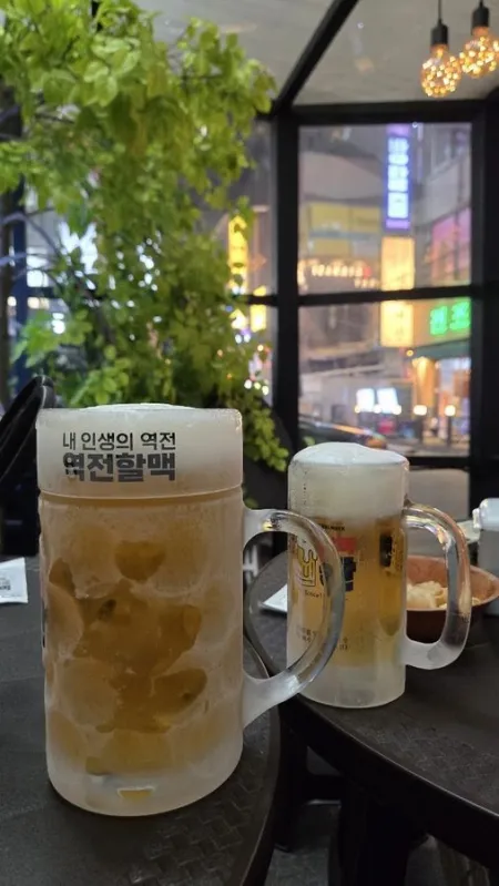 Yeokjeon Halmeoni Beer Sincheon Branch