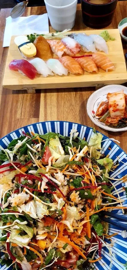 Golmokgil Sushi