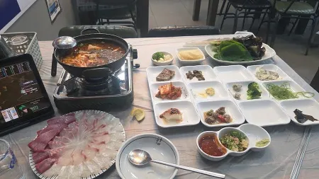 Nampodong Hoetjip