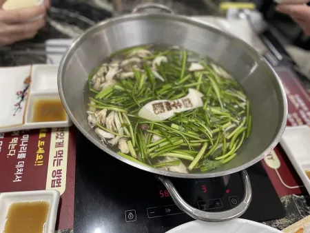 Tongyeong Kalguksu 128