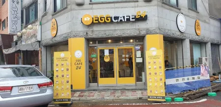egg cafe 24