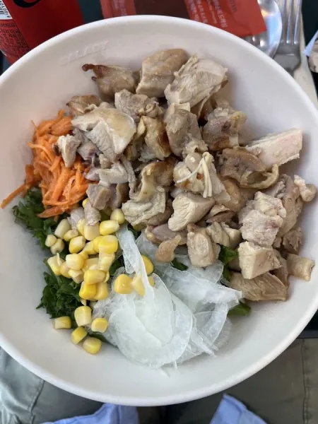 샐러디 서울 시청