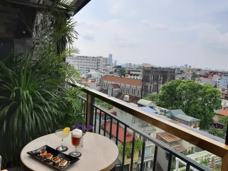 The Chi Rooftop Bar