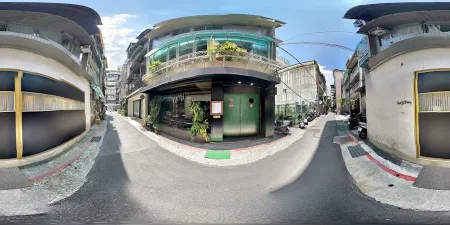 Dine in cafe