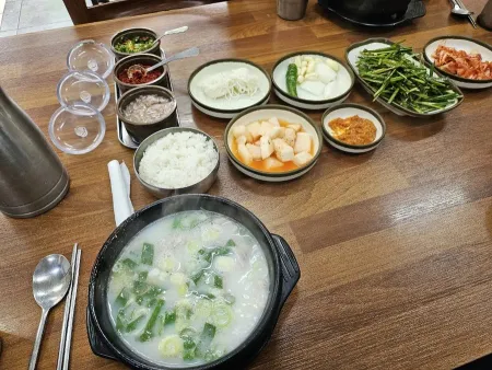 Jangsu Dwaeji Gukbap Main Branch