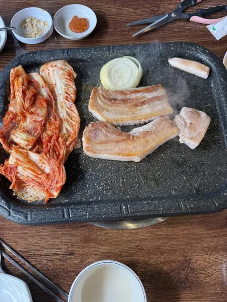 Gohyanggjip Kimchi Samgyeopsal