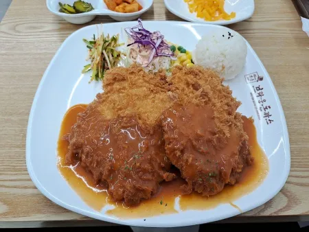 Brown Tonkatsu, Haeundae