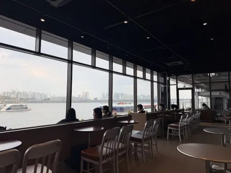 Our Bakery Yeouido Hangang Park Branch