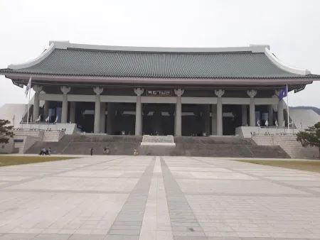백련못