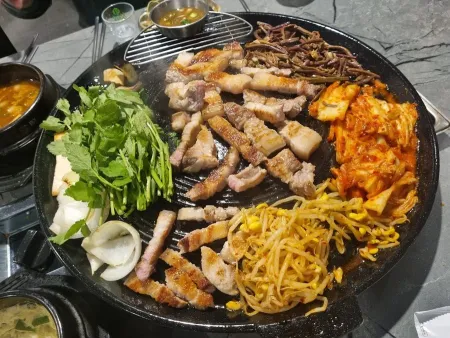 소문난 사골 손 칼국수