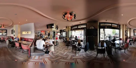 Le Café de la Poste