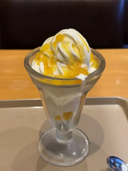 Holly’s Cafe Kitahama Minami