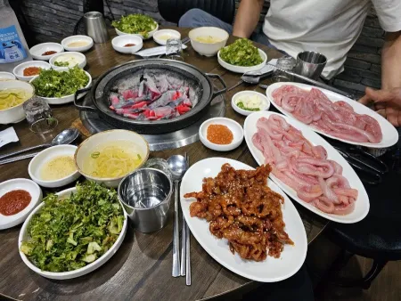 수정자갈치꼼장어 둔산점