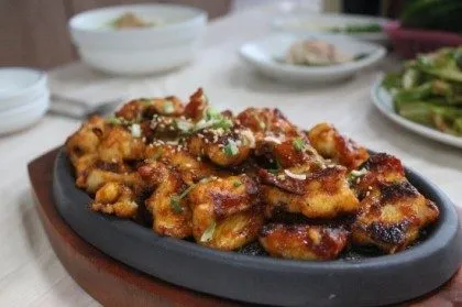 Muhanjeong Hoetjip