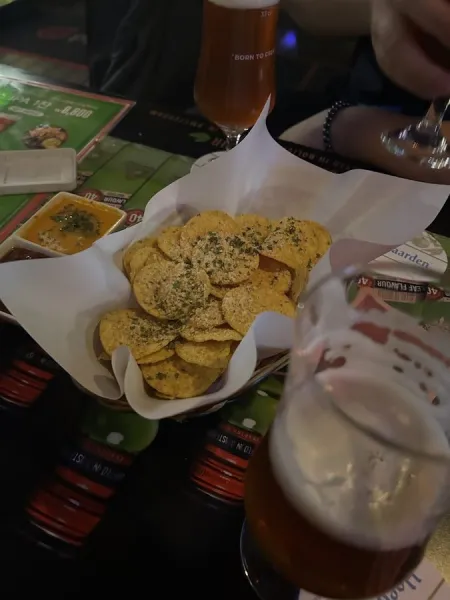 Monsters Pub
