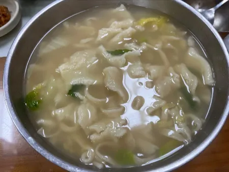Daebaek Son Kalguksu
