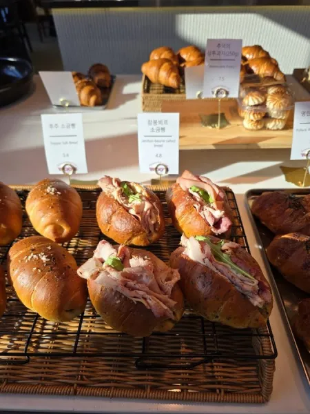 Woo’z Bakery Ikseon