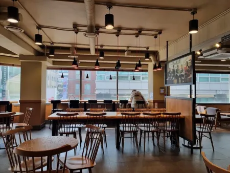 Starbucks Jongno Gwansu