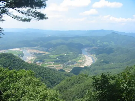 왕모산