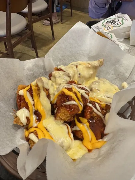 Mom’s Touch Chicken & Burger