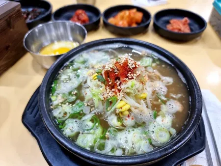Gwangssi’s Jeonju Bean Sprout Rice Soup