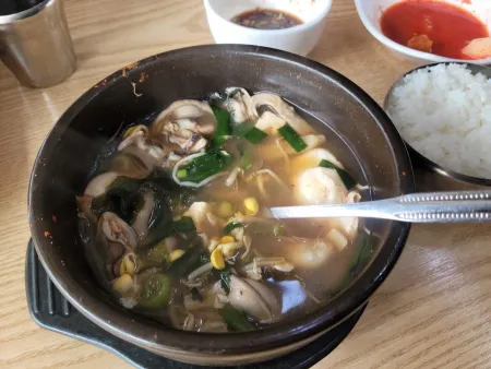 牡蠣世界食堂