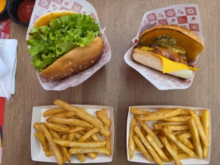 What The Burger Mapo Branch