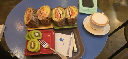 Cafe Maroo