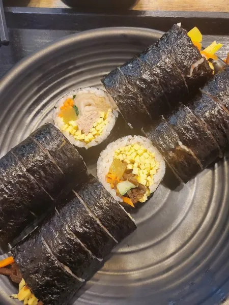 Cheongdam Manyeo Gimbap Sangam Branch