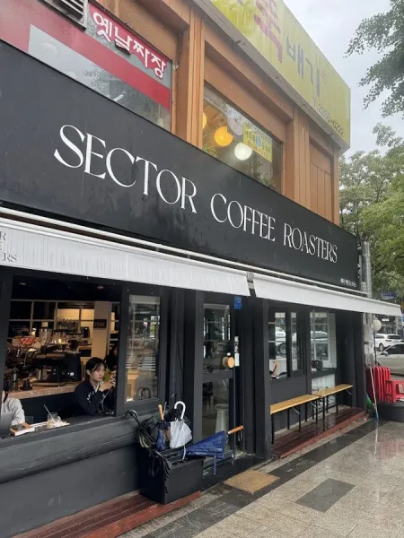 Sector Coffee Roasters, Euljiro branch