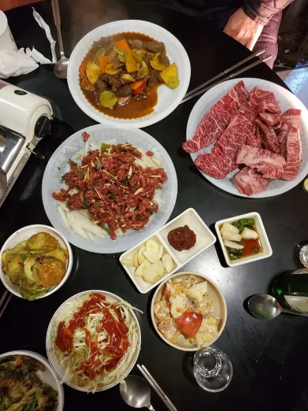 명품한우집