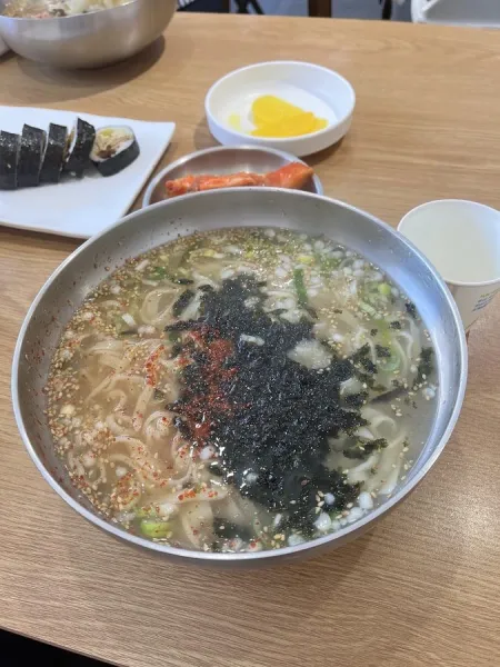 Minsok Son Kalguksu