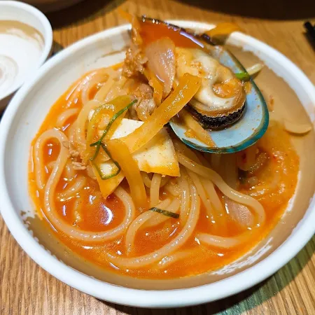 ハマ チャンポン専門店