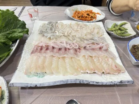 Jayeonsan Cheongsong Hoetjip