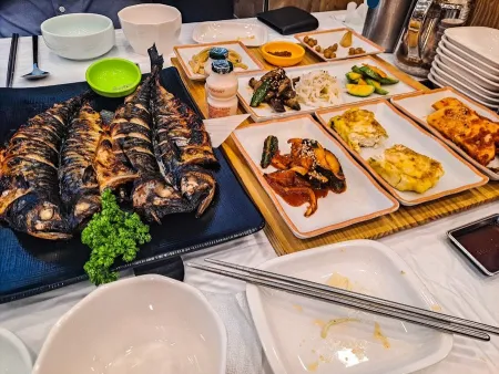 Suwan Hwadeok Saengseon Gui