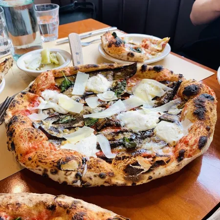 Oksu-dong Hwadeok Pizza