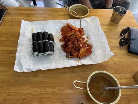 Munhwa Madang Chungmu Gimbap