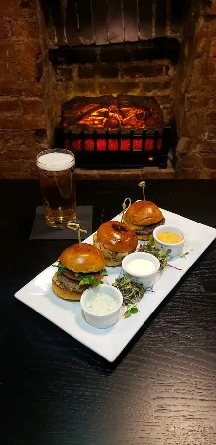 Bar 135