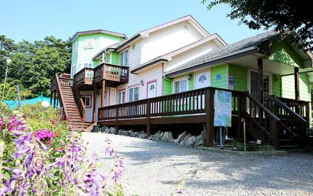 라온애견펜션