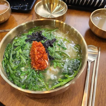 Namcheon Yongi Kalguksu