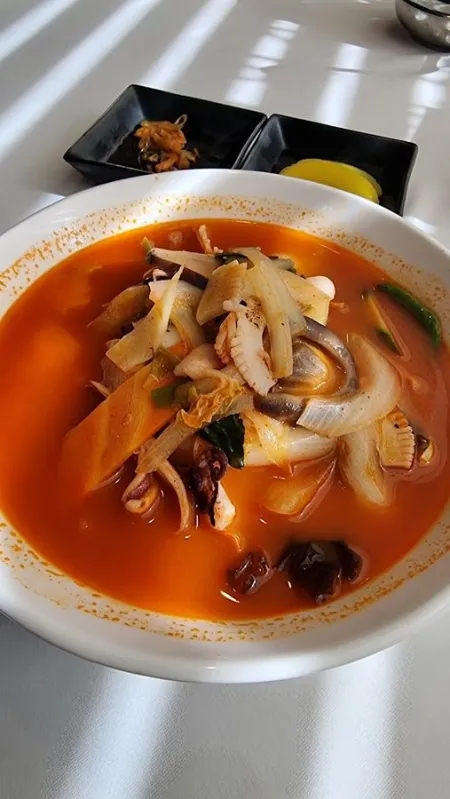 Cheonnyeonui Jeongwon