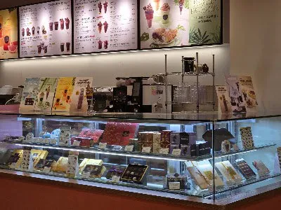 Godiva Bakery Hyundai Sinchon Branch