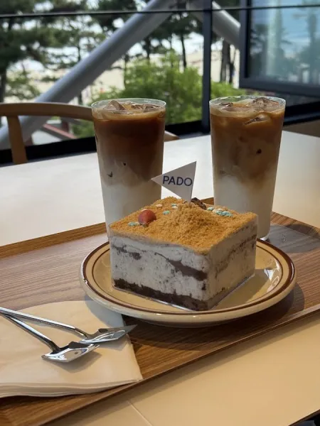 Pado Dang Bakery Cafe